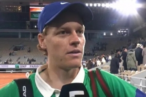 爱游戏体育-辛纳谈欧冠决赛:若我说支持意大利球队夺冠,我想不会冒犯任何人