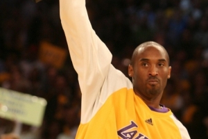 爱游戏-杰伦-布朗：我钦佩科比&amp;他是GOAT 他还是一个思想家&amp;学者