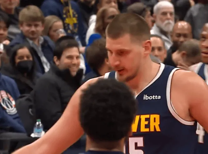 爱游戏APP-24-25赛季单场个人得分前10：约基奇61分居首，库里两次50+