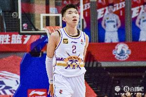 爱游戏-媒体人：山东内线正好和北控对得上 各队实力平均一切皆有可能