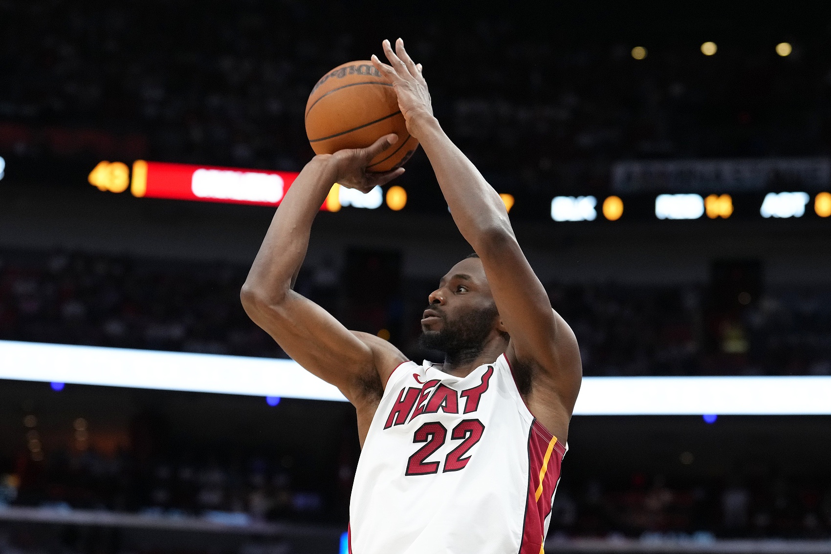 美媒策划三方交易方案：维金斯加盟湖人联手詹眉，八村塁与克内克特转投热火