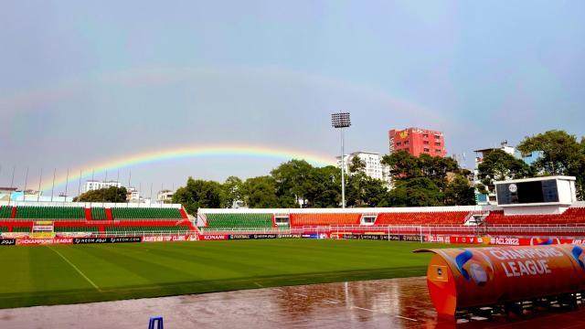 爱游戏APP-范志毅看过来①亚冠越南赛区的漂亮小姐姐